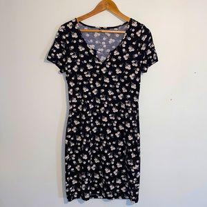 NEW Ditsy Floral Notched Neck Bodycon Dress
